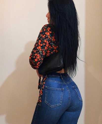 Cazibeli kaprissiz escort Idil