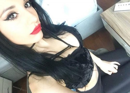Çekici saksocu escort Melahat