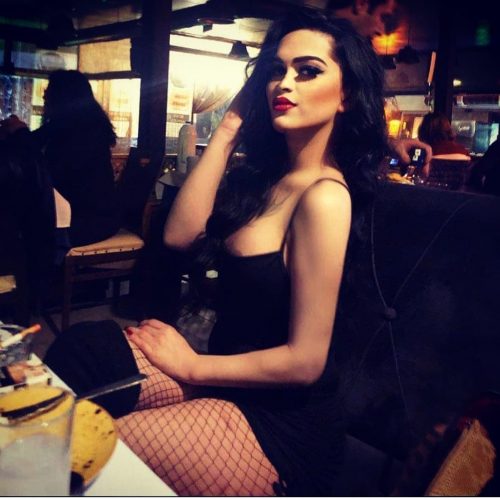 Cıvıl-cıvıl masöz escort Ajda