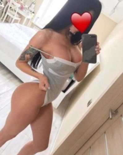 Etkileyici sarışın bayan Eyşan