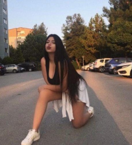 Gösterişli kumral escort Fidan