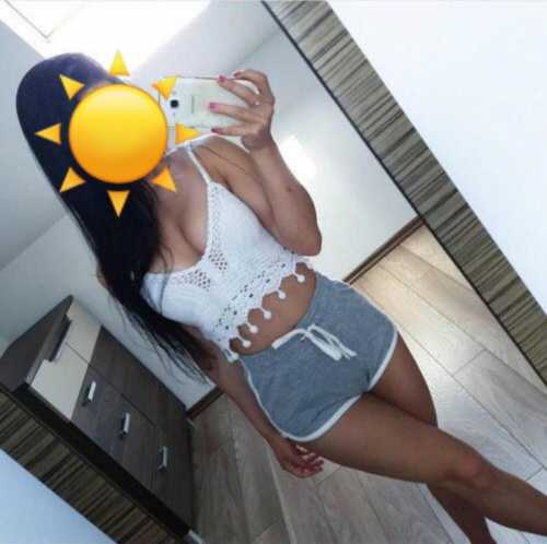 Kusursuz ön sevişme yapan escort Ayça