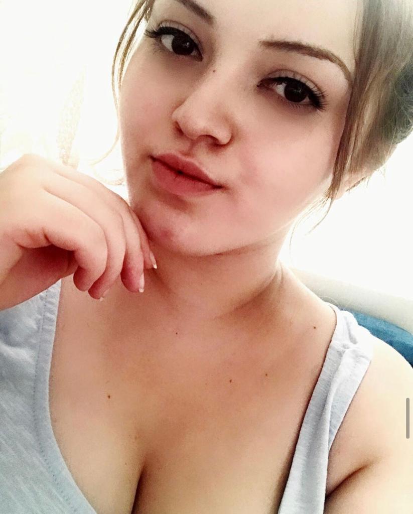 Mersin Bölgesinin Cazibeli ve Seksi Escort Bayanı Selin