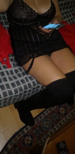 Mersin Escort Bayan Duygusal Yaklaşımın Önemini Vurguluyor