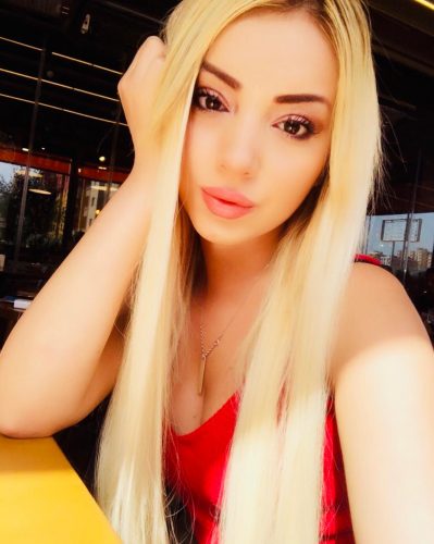 Mersin escort bayan: Göz Kamaştırıcı Servisler Sunan Kışkırtıcı Hanım