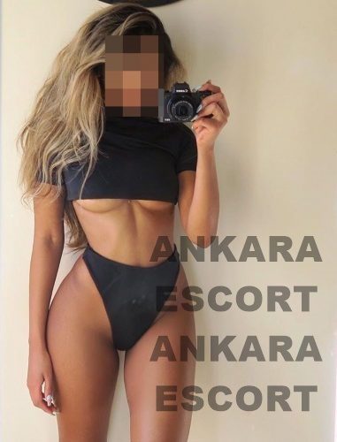 Mersin'den Beyler İçin Benzersiz Escort Bayan