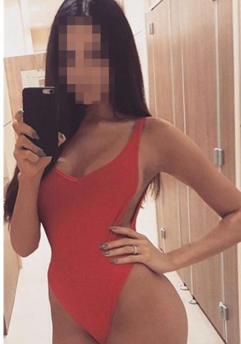 Mersin'in Gözde Eliti: Çarpıcı Mersin Escort Bayan