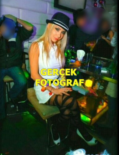 Sarı Saçlı Rus Sonya