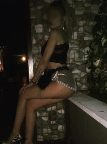 Seçkin sarışın hatun Merve