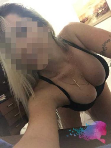 Seks kraliçası kendi yeri olan escort Halenur