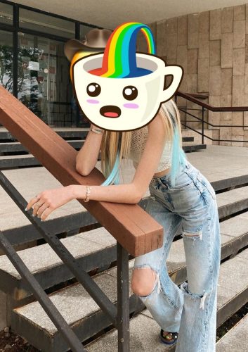 Şık dans yapan hanım Ruhsar