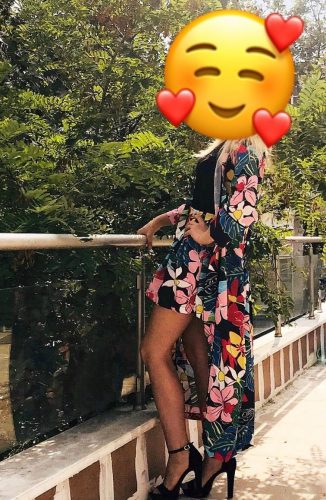 Şık dans yapan hanım Ruhsar