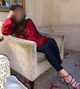 Şımarık sarışın hatun Burçin